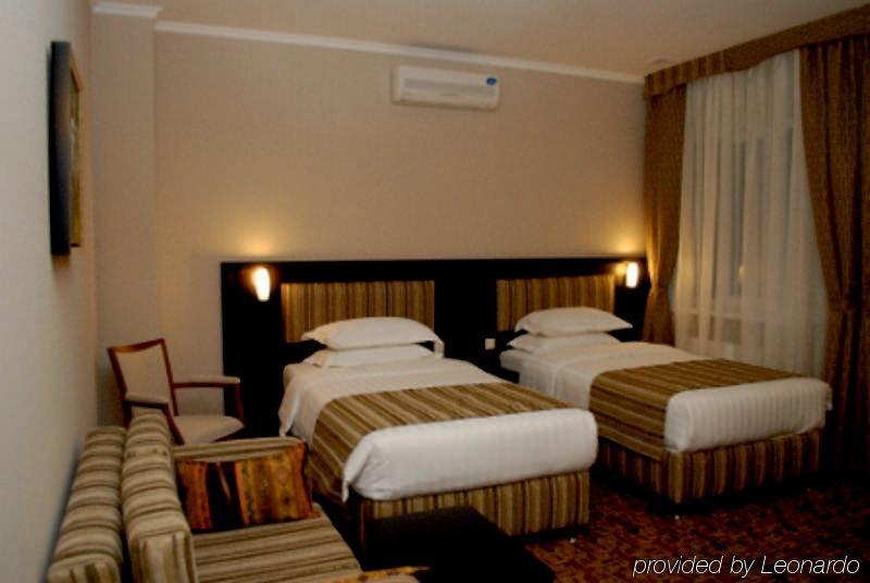 Inn Ozz Astana Zimmer foto