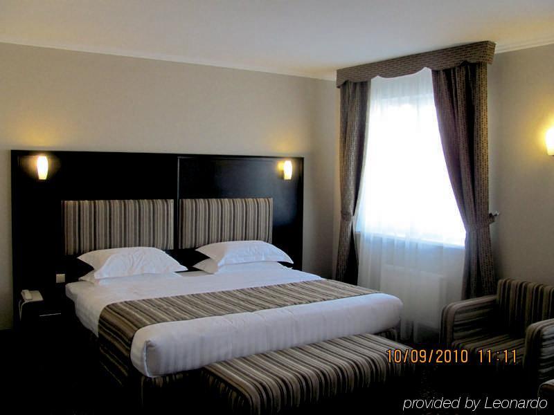 Inn Ozz Astana Zimmer foto